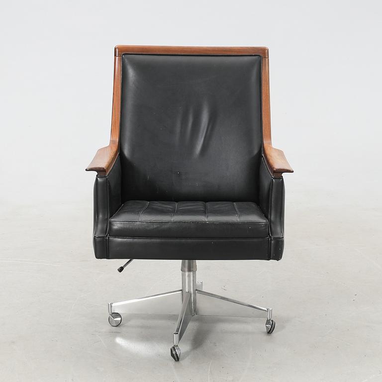 Torbjörn Afdal, desk chair from the "Minerva" series for Bruksbo Mellemstrand Norway 1970s.