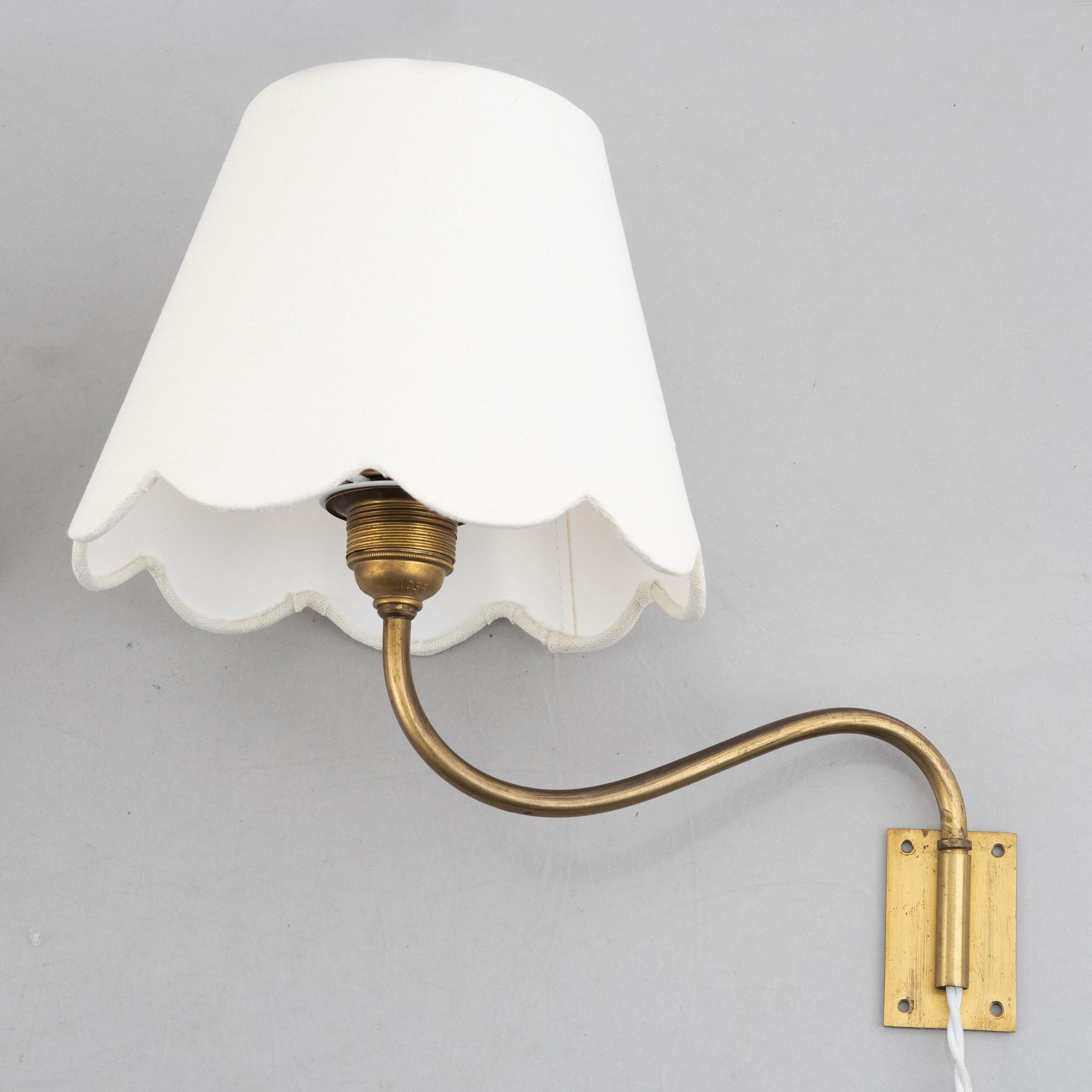 Harald Notini, vägglampor ett par, modell "8568", Arvid Böhlmarks Lampfabrik, 1940-50-tal.