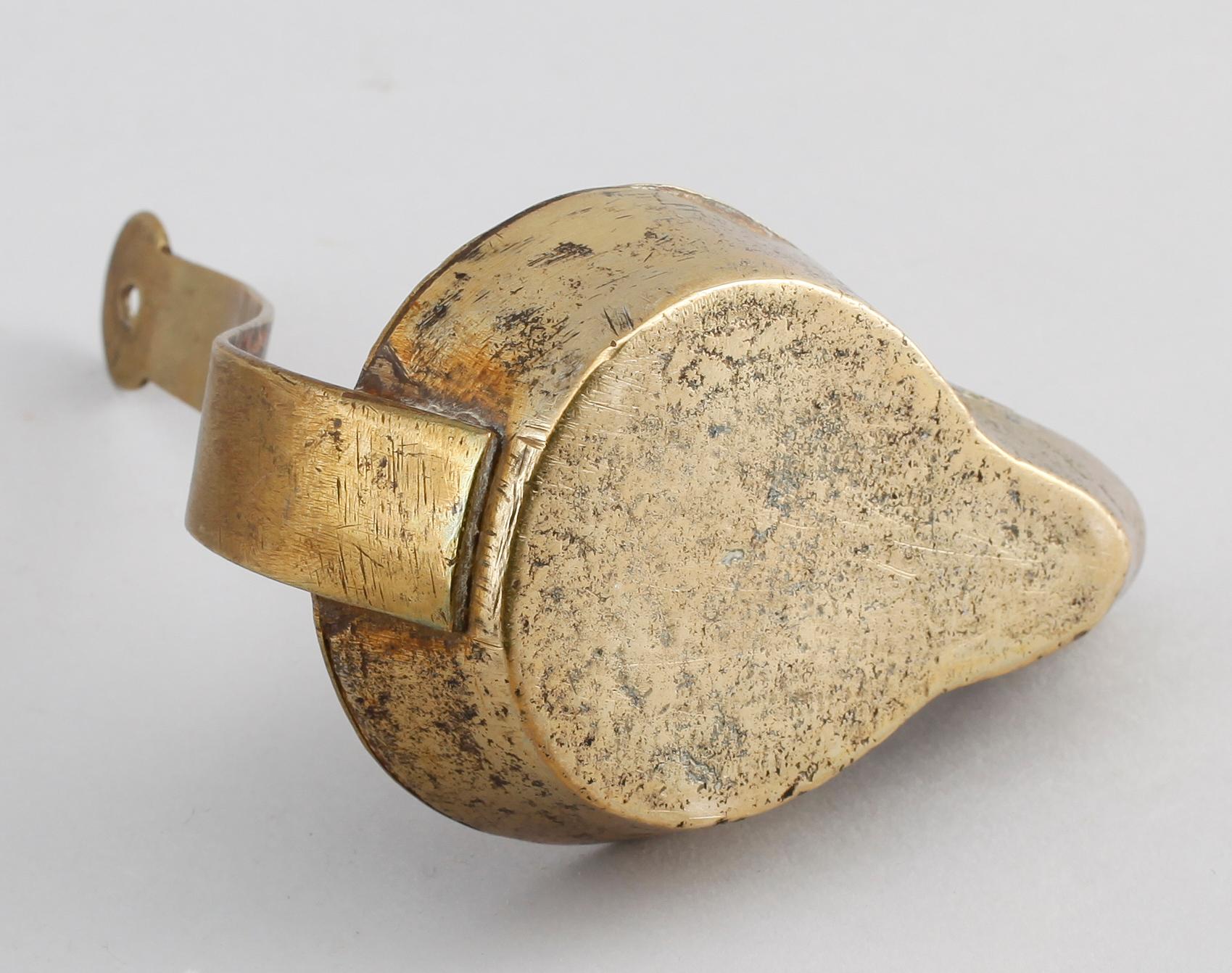 OLJELAMPA, brons och mässing, 1700-tal.