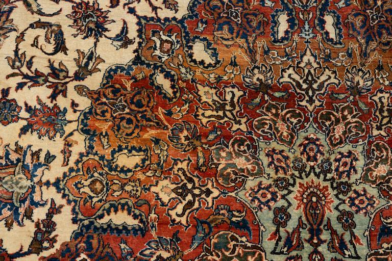 A carpet, semi-antique Esfahan, ca 375 x 252 cm.