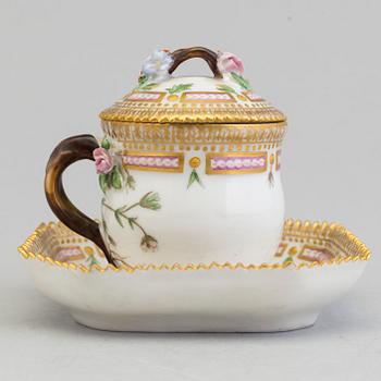 A Royal Copenhagen 'Flora Danica' custard cup with lid and plate model #3514 and #3515.