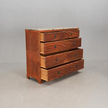 DRAGKISTA, sengustaviansk, tidigt 1800-tal.