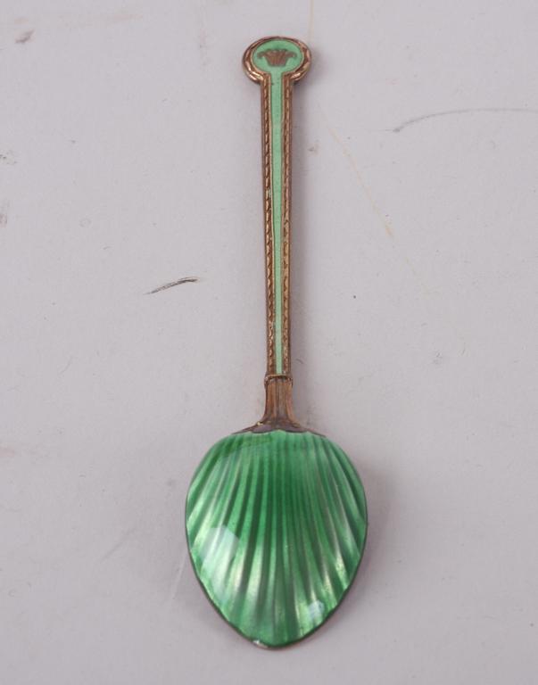 MOCCASKEDAR, 26 st, silver, C.G Hallberg, emaljerade.