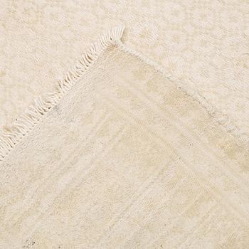 CARPET, ZILO. Flat weave. Cotton. 404 x 280 cm.