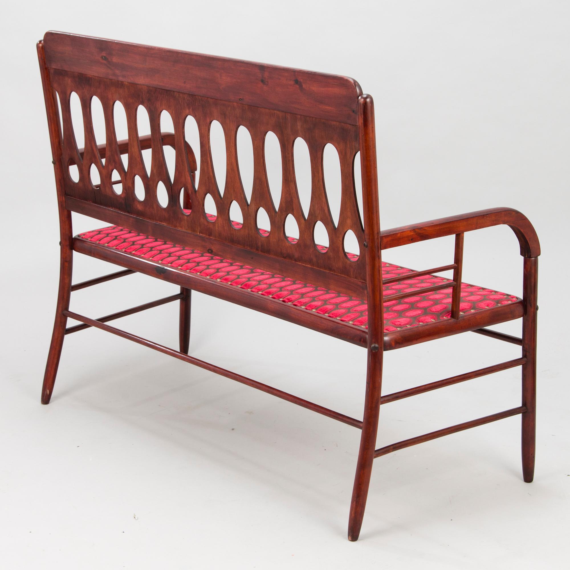 SOFFA och GUNGSTOL, Suomen Tuoli-, Kalusto- ja Sorvaustehdas, Jyväskylä & Muurame, 1906-1910.