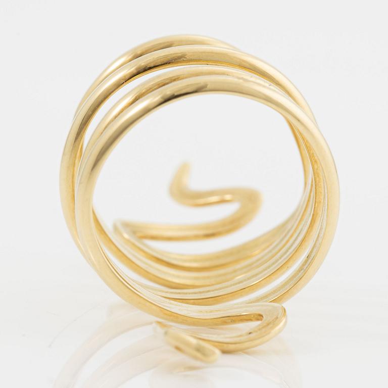 Ring, 18K gold in the form of a serpent.