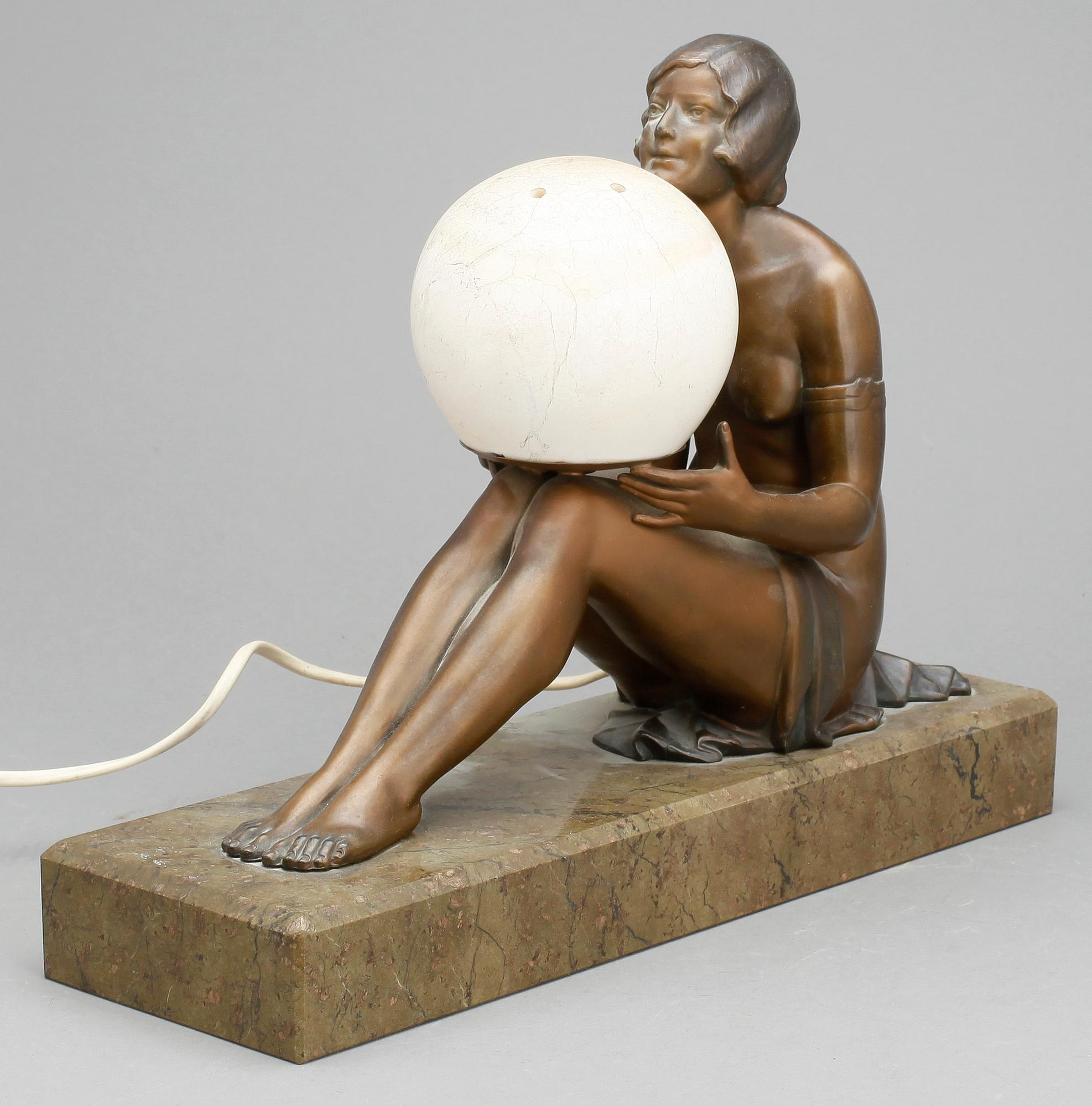 BORDSLAMPA, art decó, 1900-talets första hälft.