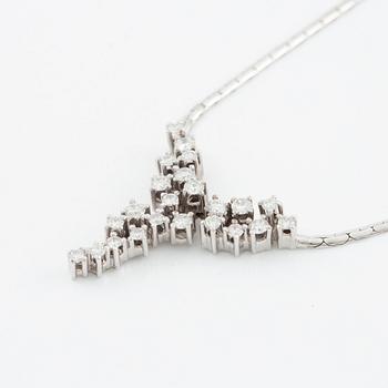 Necklace, 18K white gold with brilliant-cut diamonds.