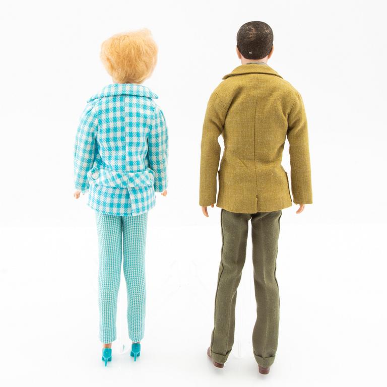 Barbie, "Bubble cut", Ken, brunhårig version med flockat hår. 1960-tal, med kläder och garderob.