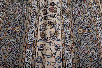 A carpet, Kashan, signed, c. 427 x 296 cm.