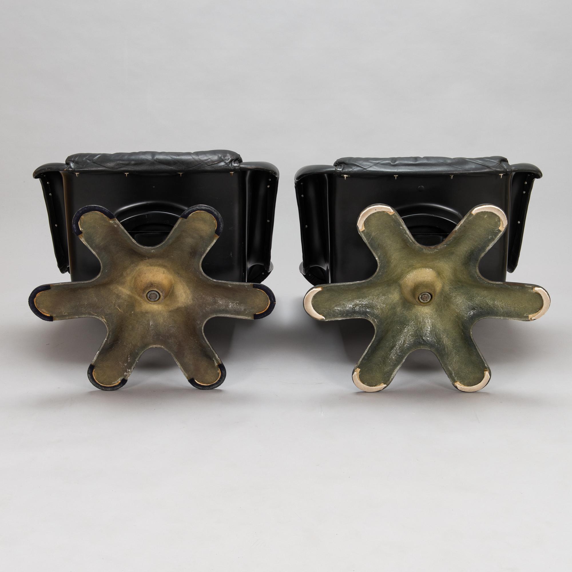 Yrjö Kukkapuro, a pair of 1960's '418' armchairs for Haimi.