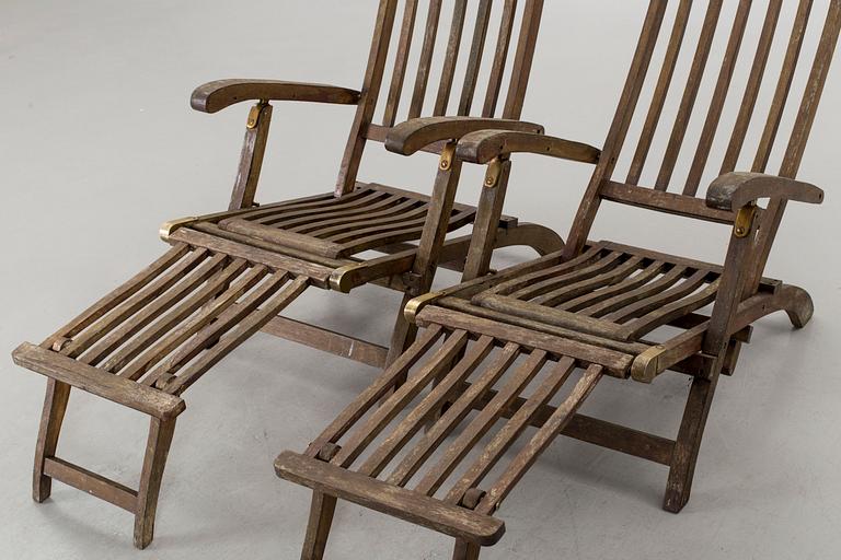 A PAIR OF DECK CHAIRS, first half of 20th century.