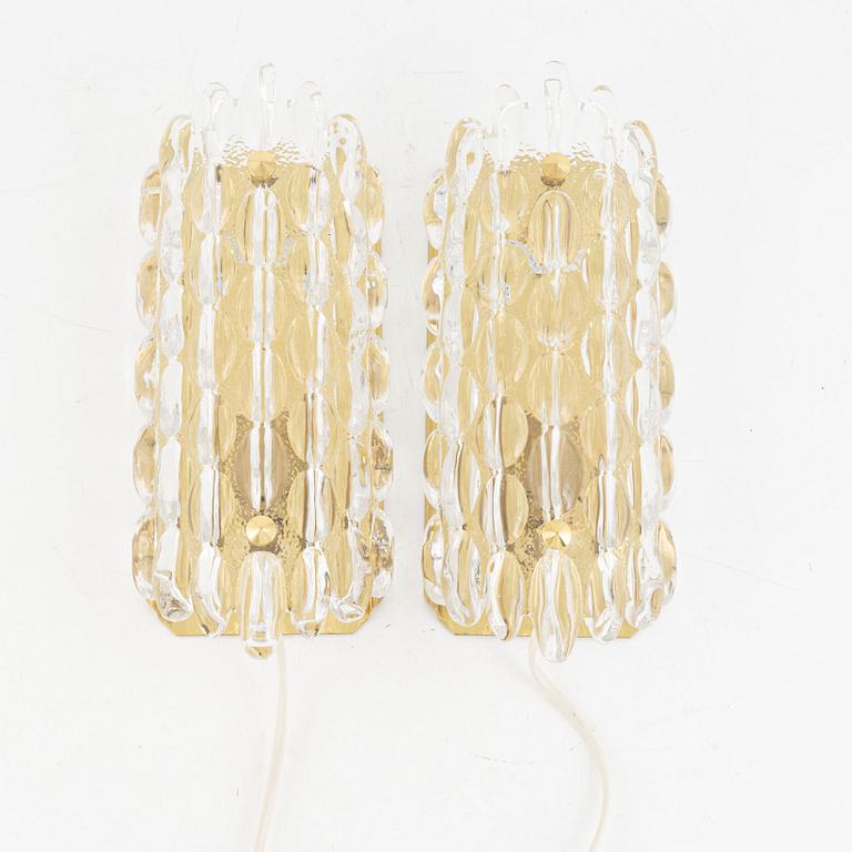 Carl Fagerlund, a pair wall lamps, Orrefors, second half of the 20th century.