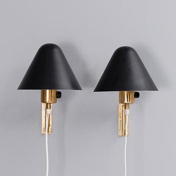 PAAVO TYNELL, A SET OF TWO WALL LAMPS.  No. 7284. Manufactured by Taito. 1940s.