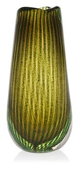 766. An Edwin Öhström 'Ariel' glass vase, Orrefors 1950.