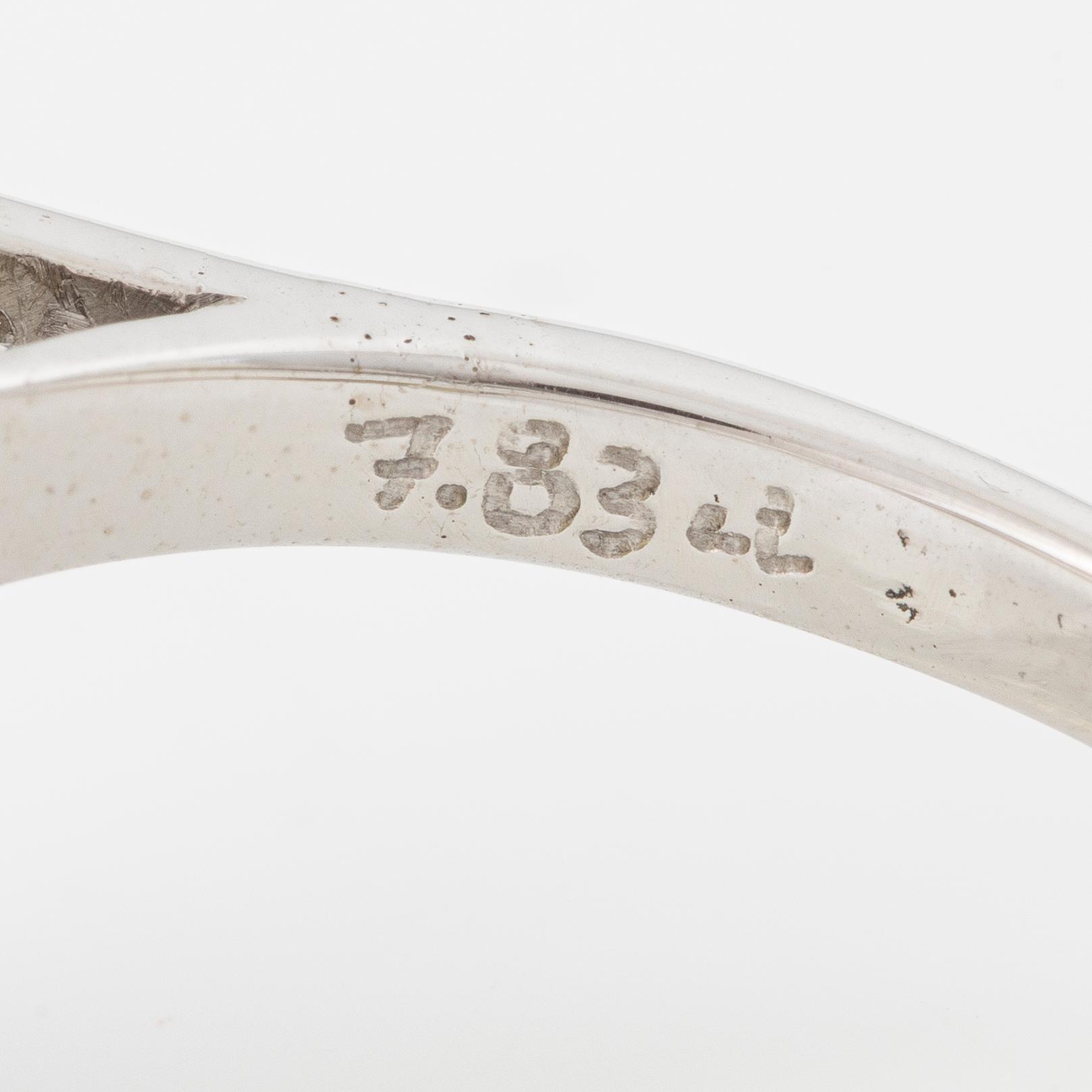 Ring, cocktail ring 18K white gold with chrysoberyl and brilliant-cut diamonds.