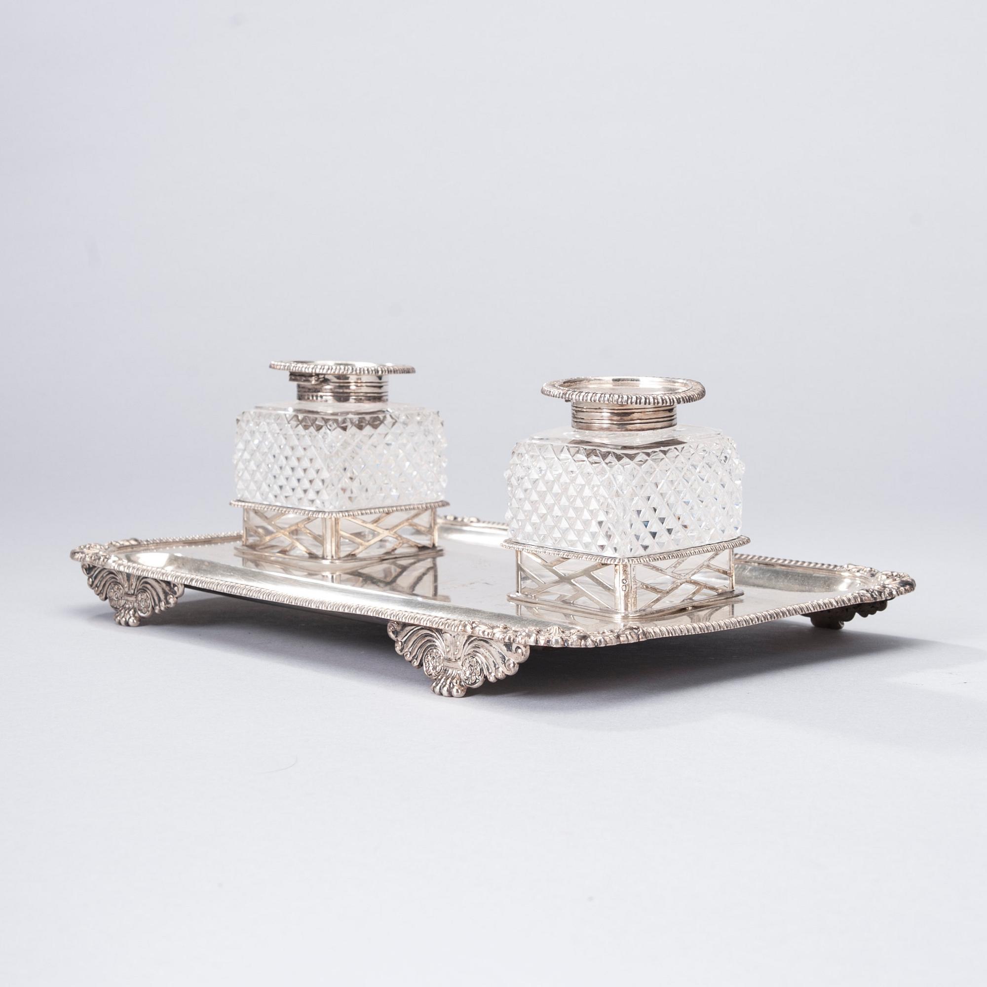 BLÄCKSTÄLL, sterling silver och glas, Walter & John II Barnard, London 1888-89.