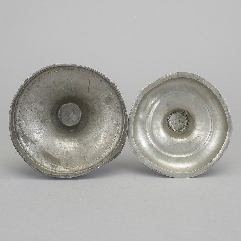 LJUSSTAKAR, 2 st, tenn, 1700/1800-tal.