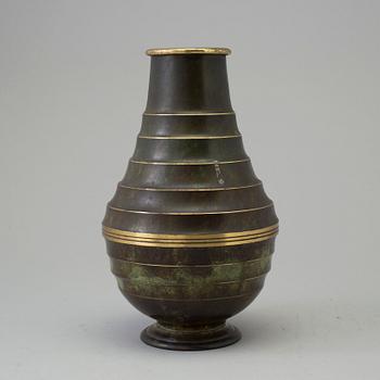 An art deco 1930s vase by Svenska Metallverken.