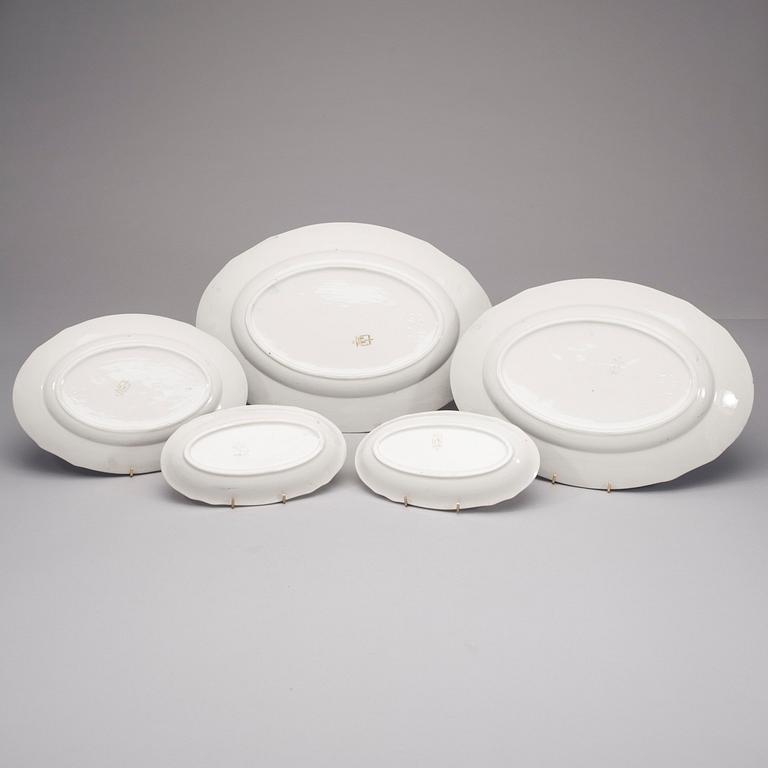 SERVIS, 49 delar, porslin, "Blått Landskap", design Reinhard Richter, Arabia, 1941-64.