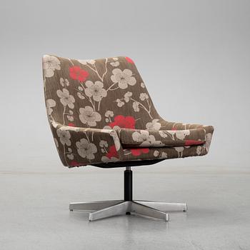 A 'Teve' easy chair by Jonas Ihreborn.