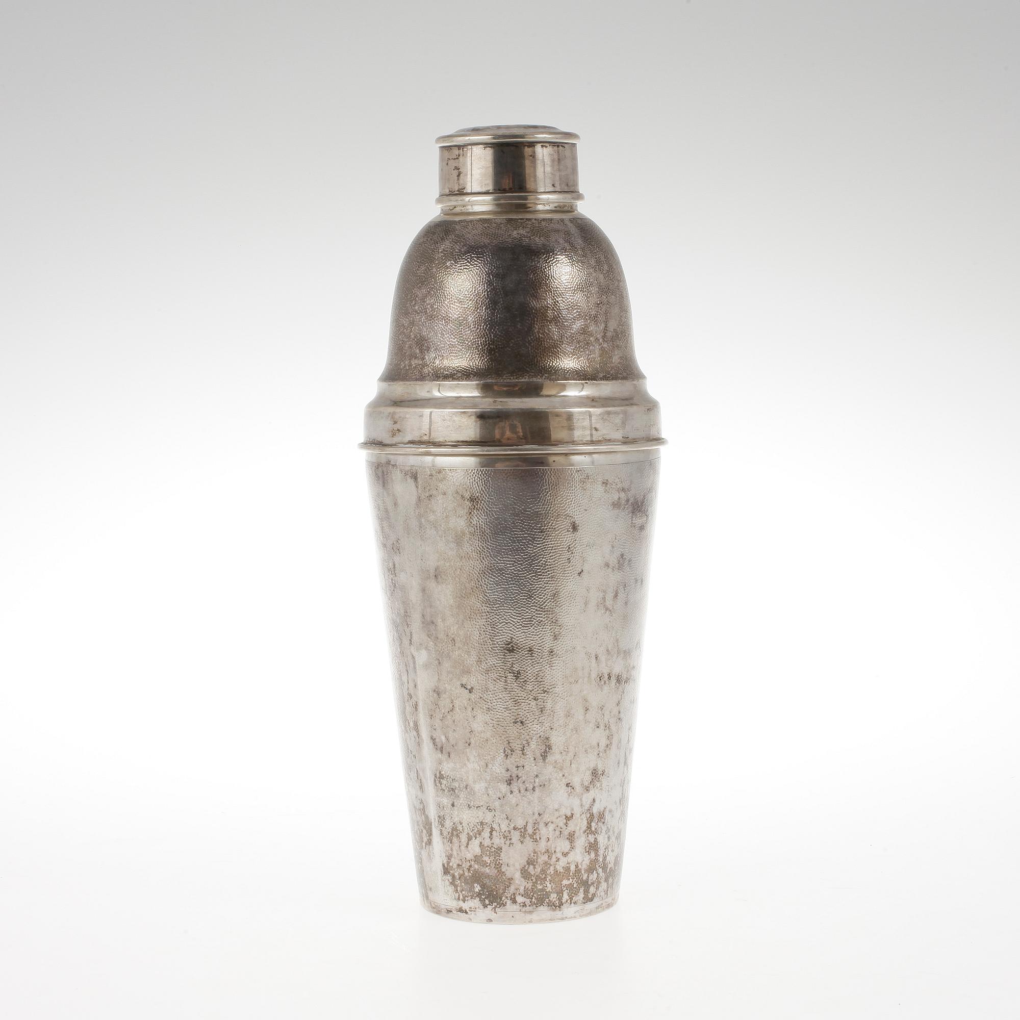 SHAKER, silver, Kina, 1900-talets första hälft. Vikt ca 747 g.
