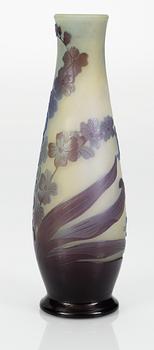 An Emile Gallé Art Nouveau cameo glass vase, Nancy, France.