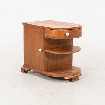 A 1930/40s oak side table.