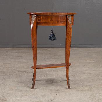 BORD, Frankrike, 1800-talets början.