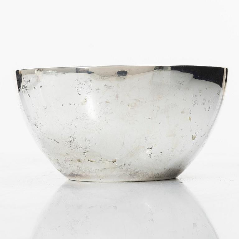 Guldsmedsaktiebolaget (GAB), Skål och vas, silver, Stockholm 1923-1928.