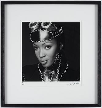 Terry O'Neill, "Naomi Campell, London, 1993".