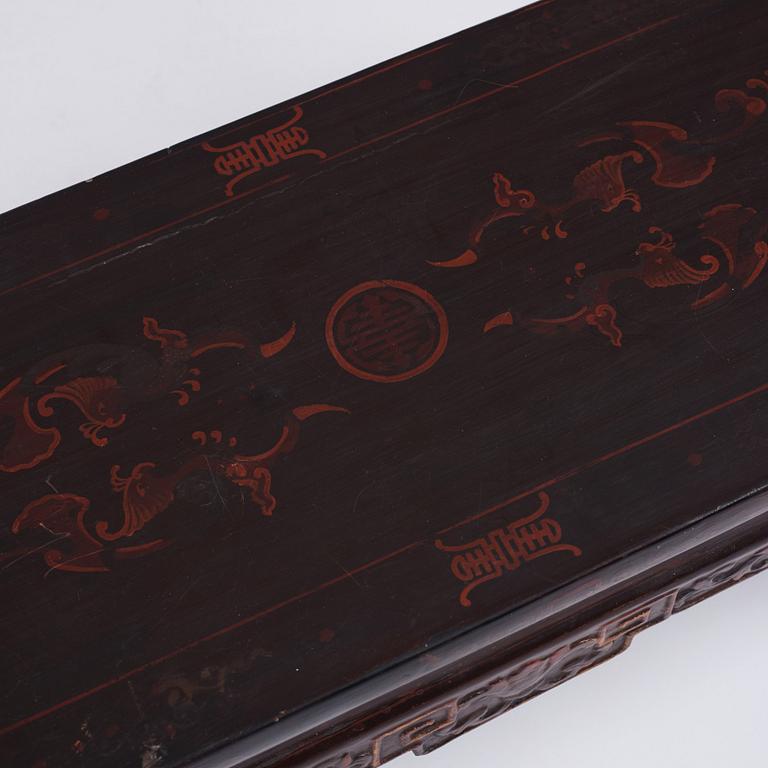 A Chinese lacquered Kang table, Qing dynasty.