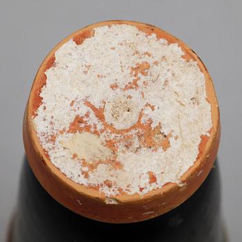 LEKYTHOS, lergods, Grekland troligen 400-talet f Kr.