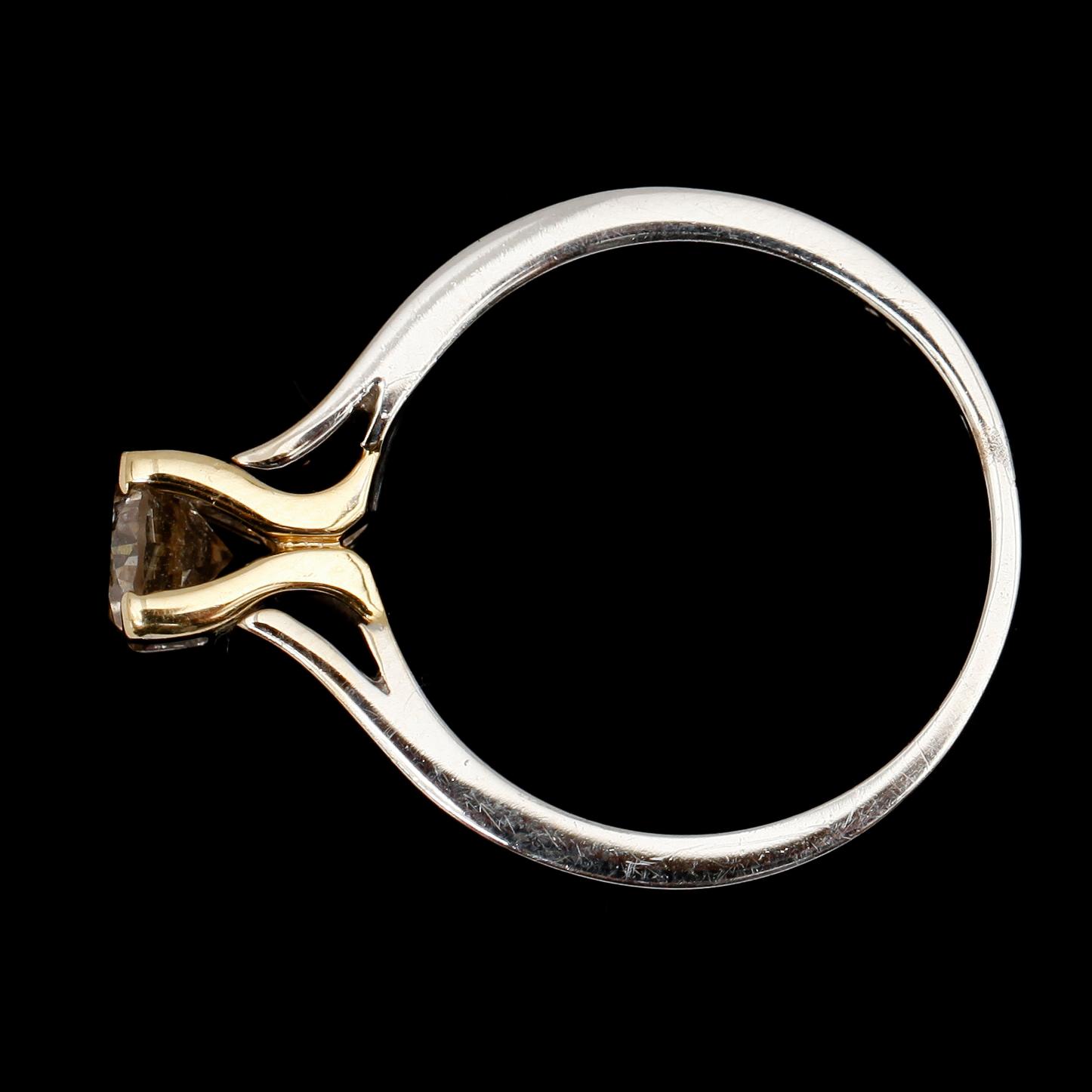 RING, 14 k, med solitär briljant 0.75 ct.