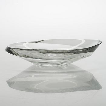 Tapio Wirkkala, an Art glass bowl, signed Tapio Wirkkala Iittala 3860.