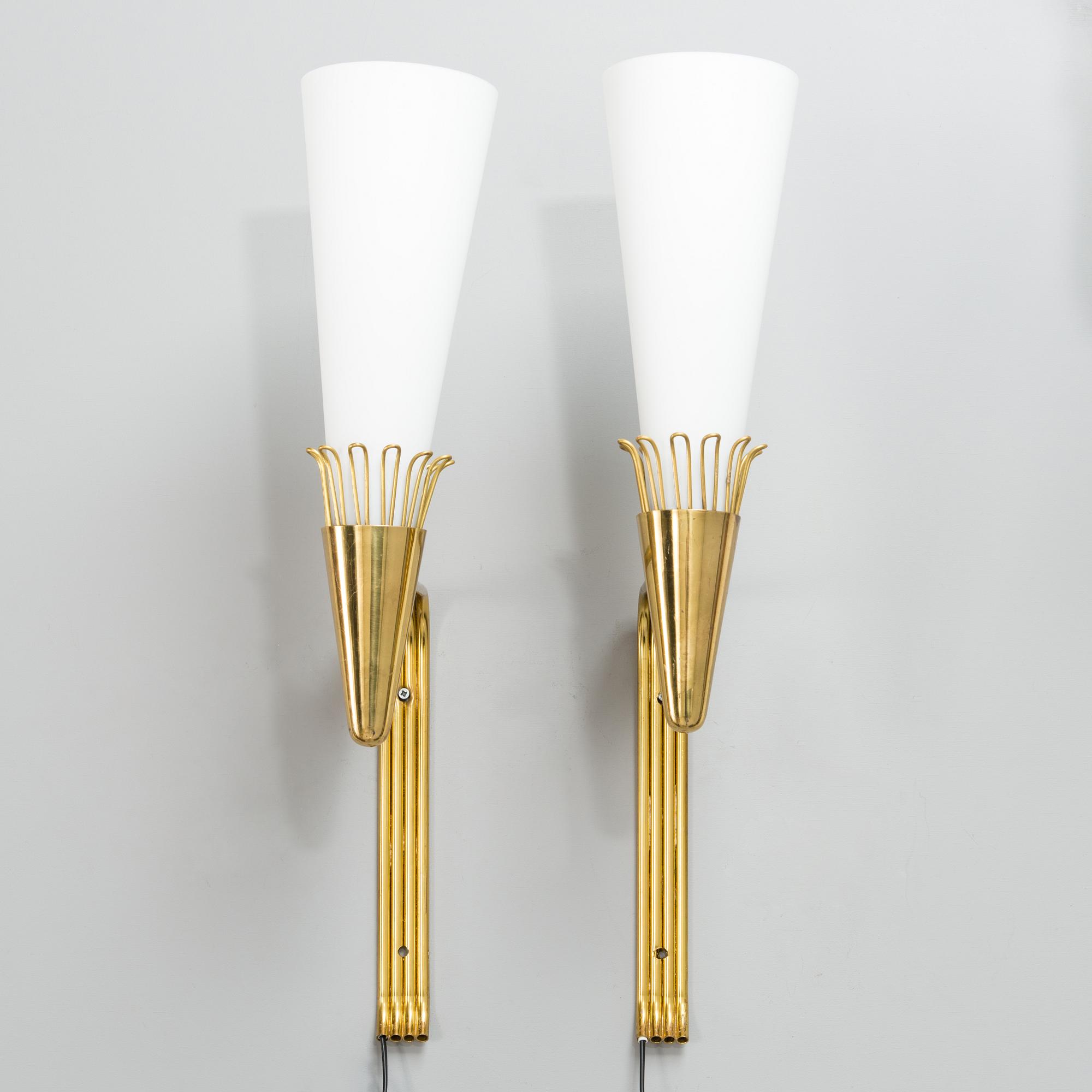 Vägglampor, ett par, EY 5272, Itsu, Finland.