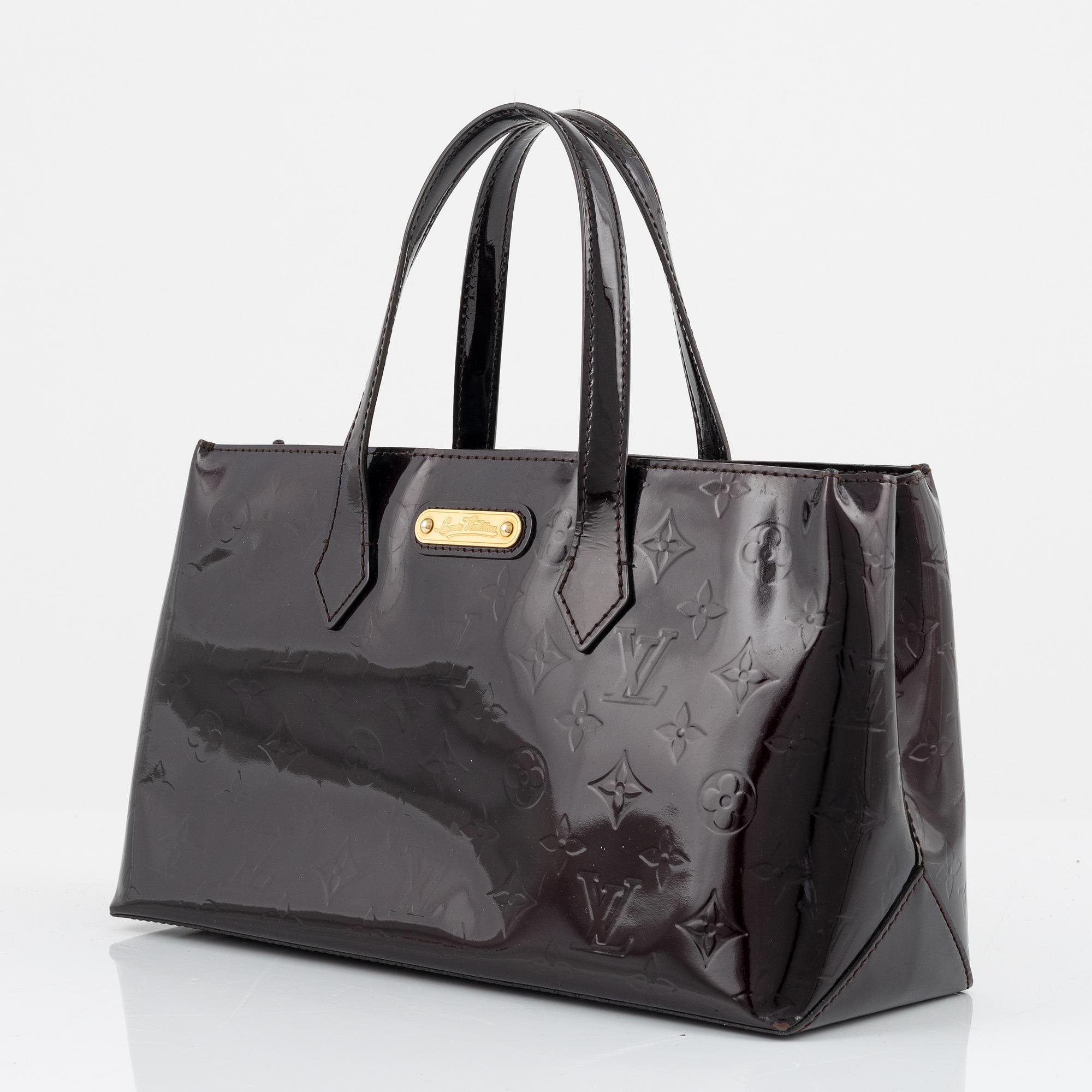 Louis Vuitton, a vernis patent leather 'Wilshire' bag.