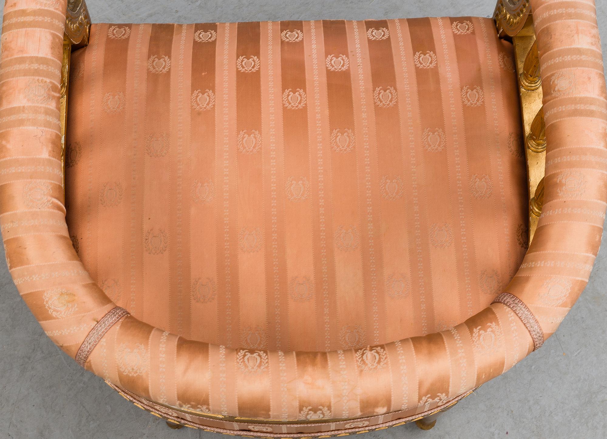 An early 20th century arm chair.