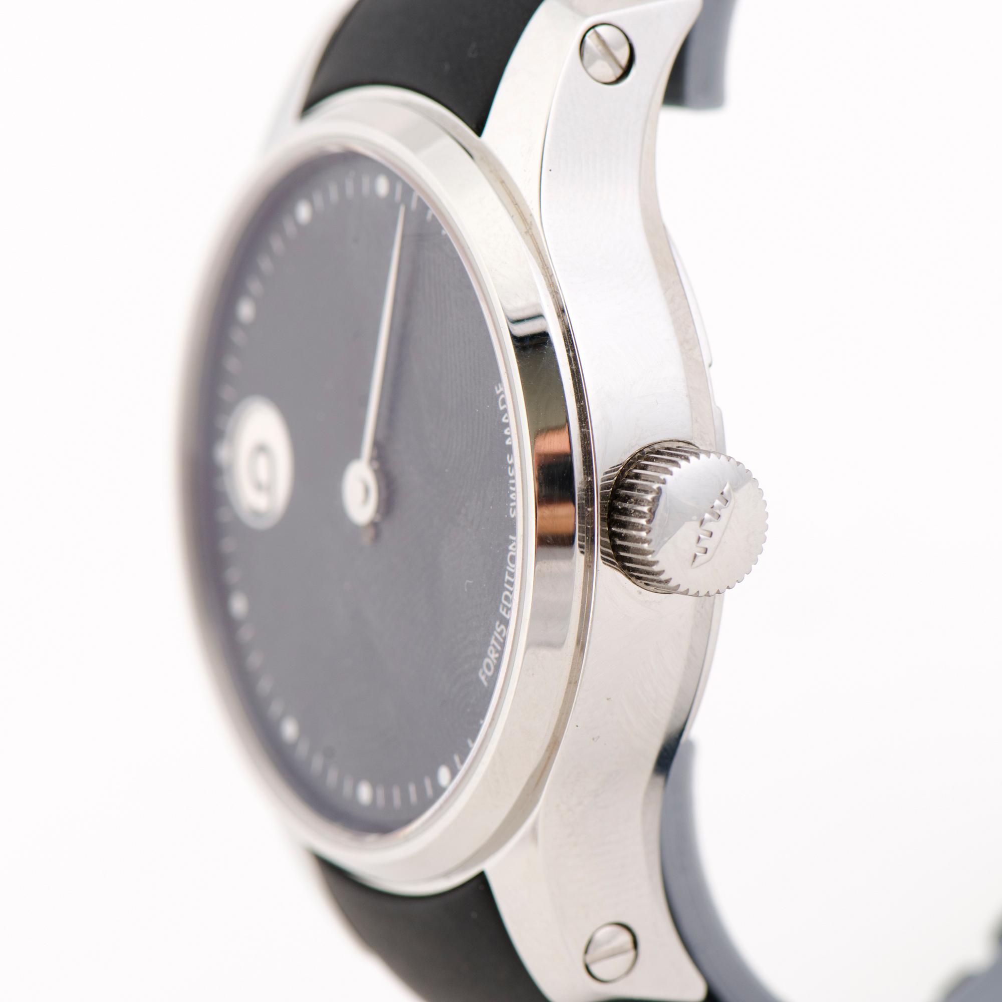 FORTIS, Jumping Hour, wristwatch, 43 mm.