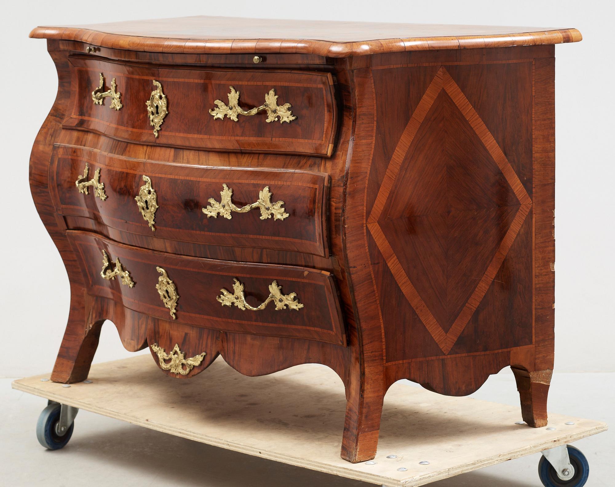 BYRÅ, rokoko, 1700-talets andra hälft.