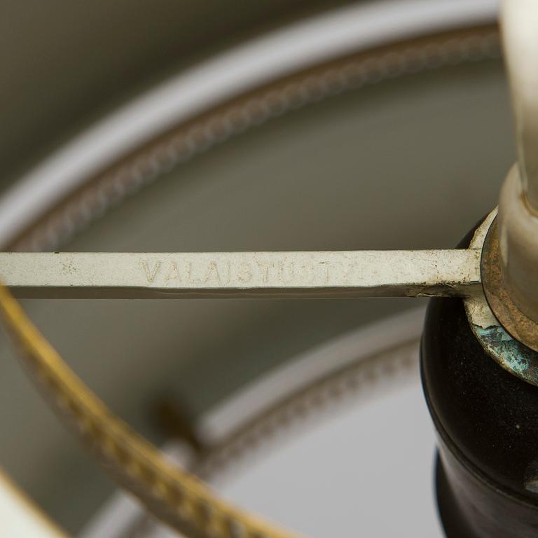Alvar Aalto, a pendant lamp A332, 'Beehive' for Valaistustyö.