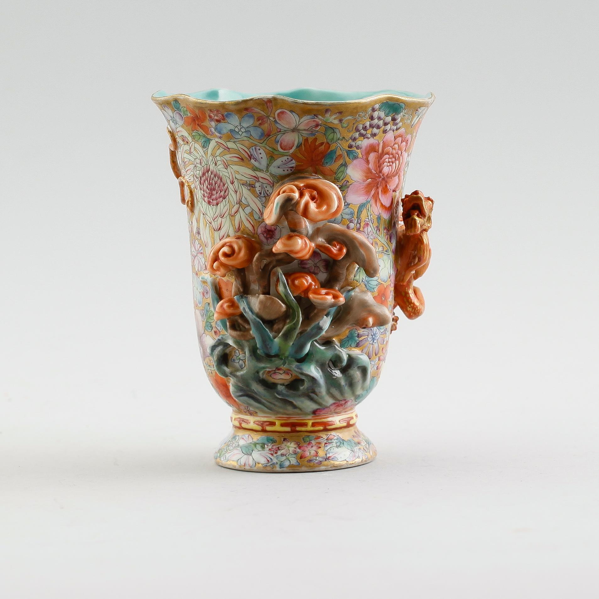 VAS, porslin, Kina, 1800-/1900-tal.