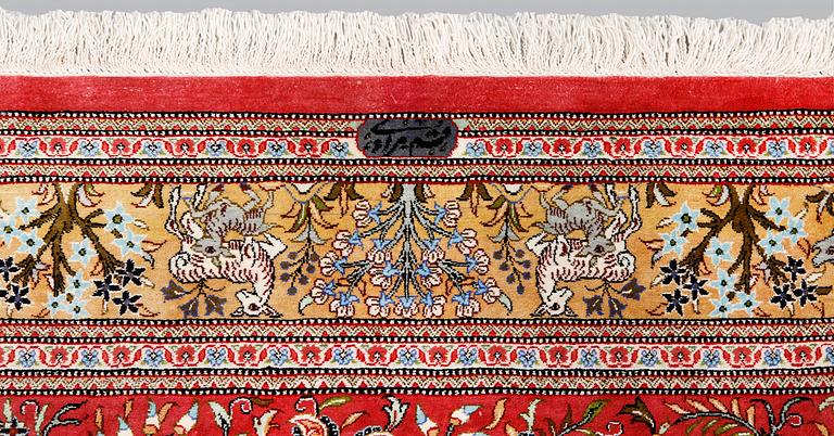 Matta, Gohm, figural, silke, signerad, ca 149 x 96 cm.