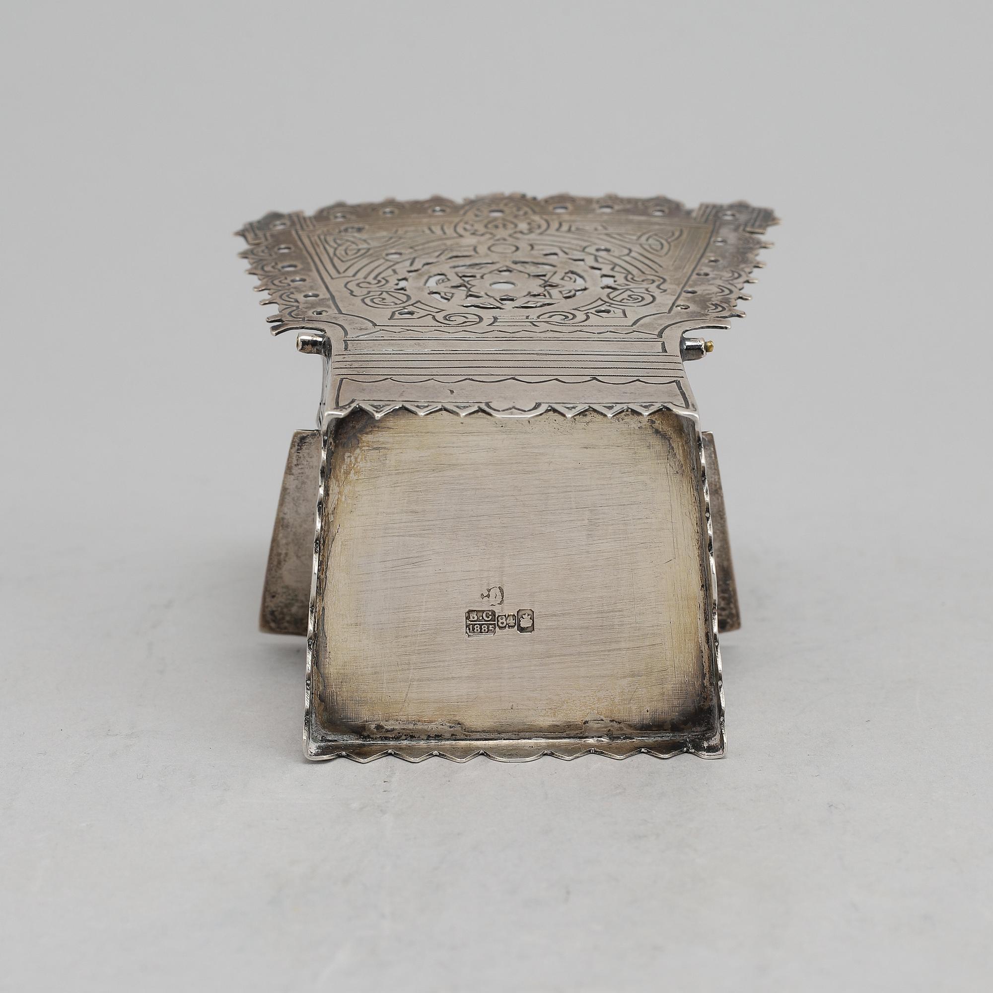 A Russian silver salt-chair, assay mark of Viktor Sawinkow, Moscow 1885.