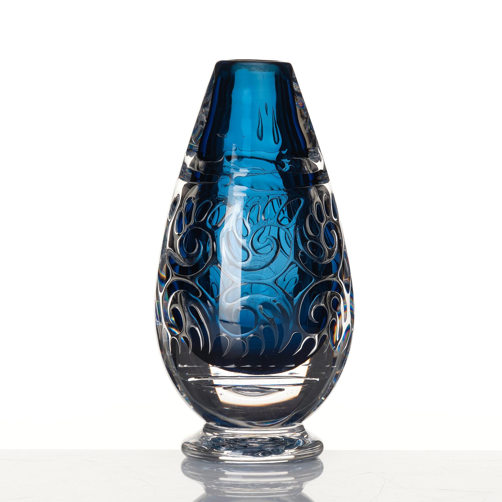 Micke Johansson, an 'ariel' glass vase, Örsjö, Sweden 2014.