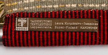 IRMELIN GRÖNLUND, ryijy, Taidekutomo Laura Korpikaivo-Tamminen. Noin 165x130 cm.