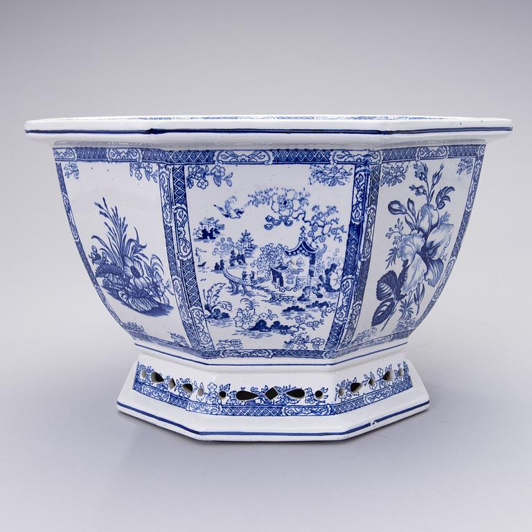 YTTERFODER, keramik, Gustavsberg, 1900-talets början.