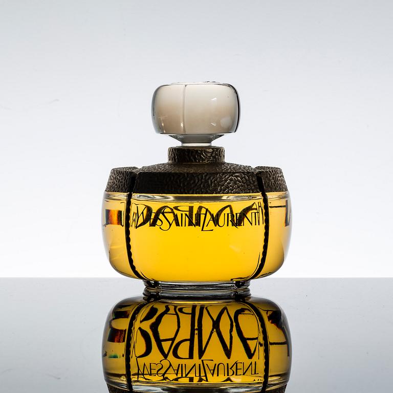 BUTIKSSKYLTNING, "Champagne", Yves Saint Laurent, 1990-tal.