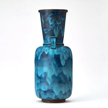 Wilhelm Kåge, a 'Farsta' stoneware vase, Gustavsberg 1939.