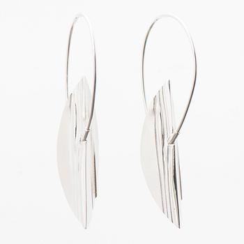A PAIR OF EARRINGS, "What", silver. Lapponia 2009.